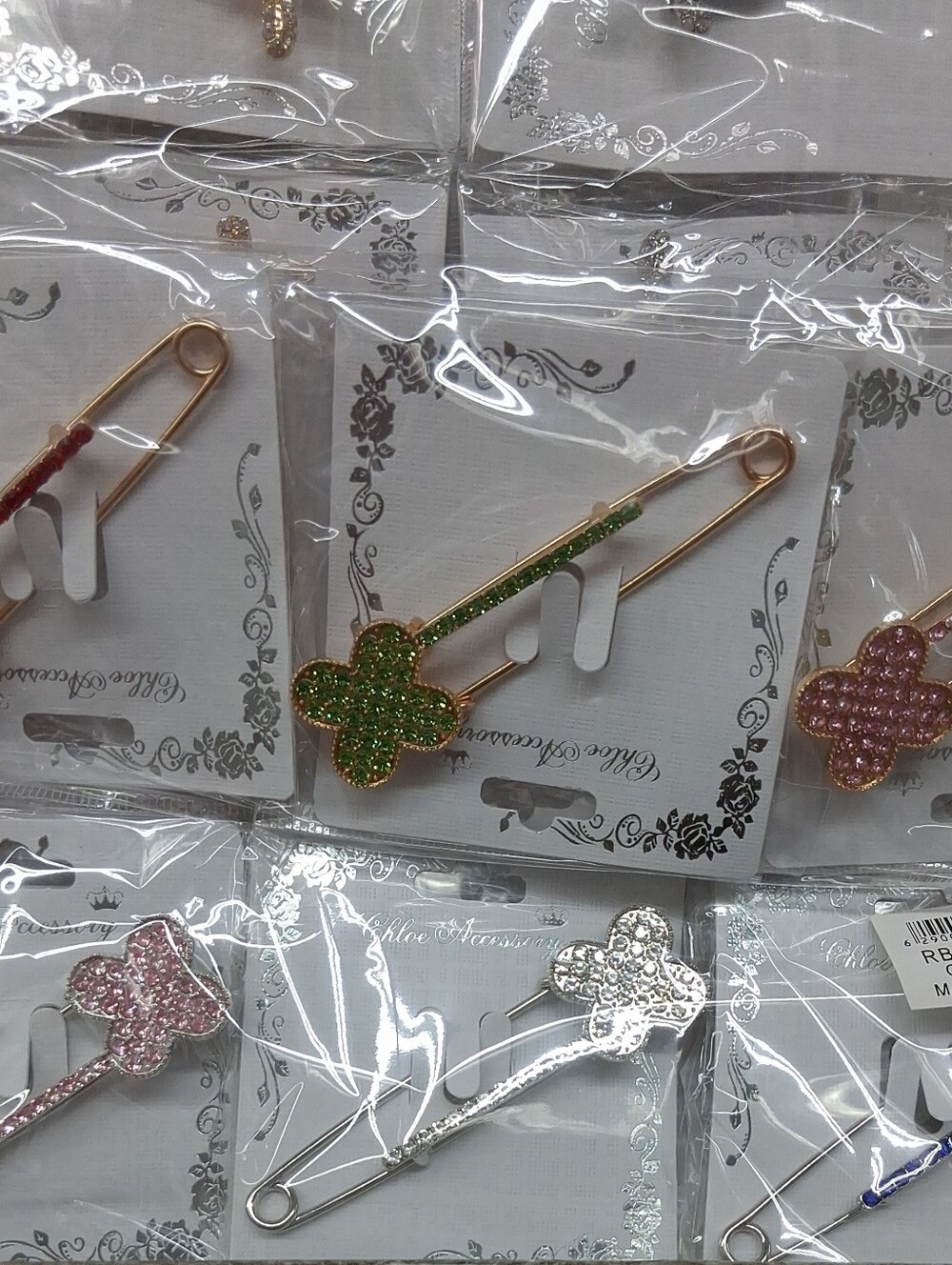 12 PKS FASHION! Gold-Tone Clover Safety Pin Brooches - NO NAME BRAND!